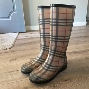 Burberry Rainboots